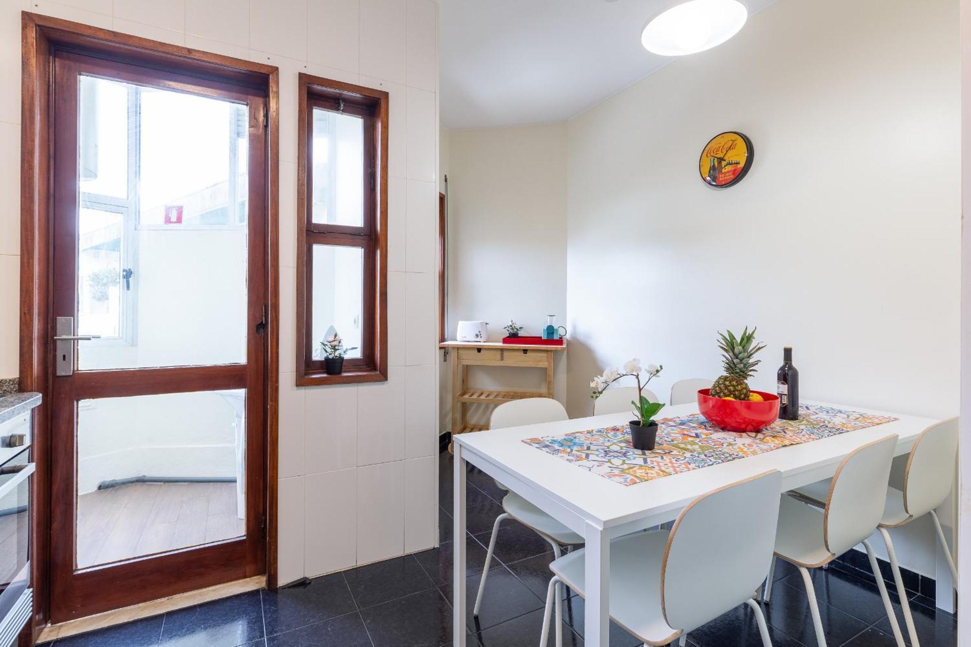 Host Wise Apartment Porto Ngoại thất bức ảnh