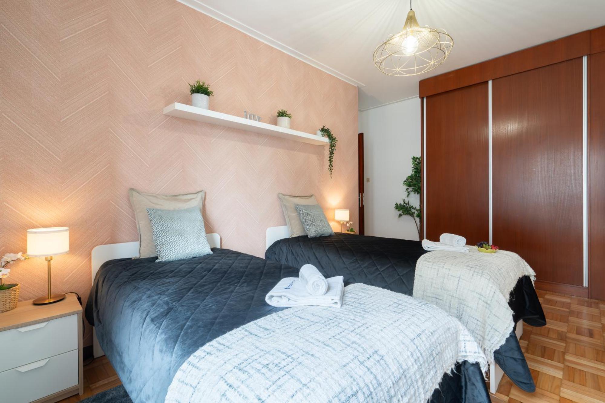Host Wise Apartment Porto Phòng bức ảnh